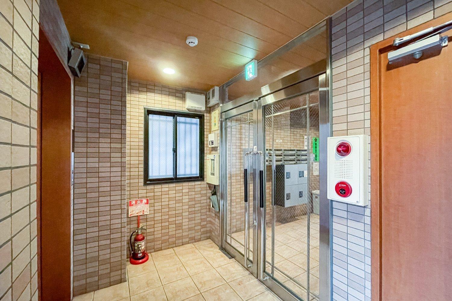 Verono Shinsaibashi East Apartment *